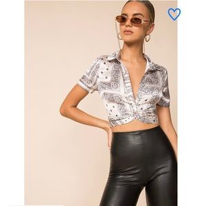 Superdown Jenela Twist Front Shirt NWT